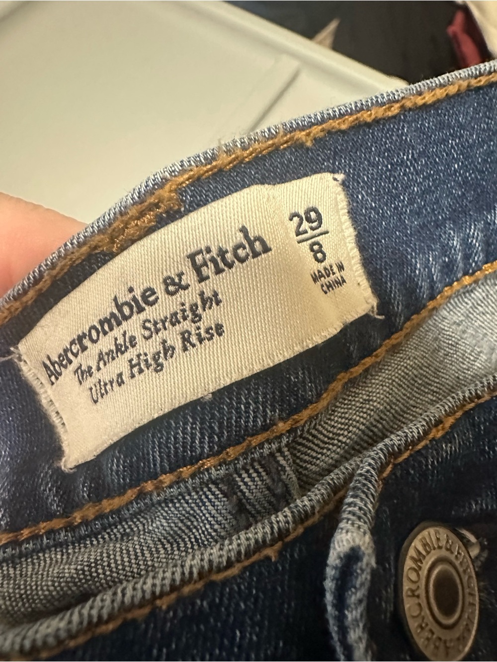 Abercrombie and Fitch the ankle straight ultra high rise medium wash 29 - Picture 2 of 8